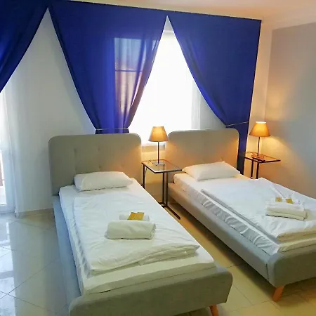 فندق Great Polonia Center
